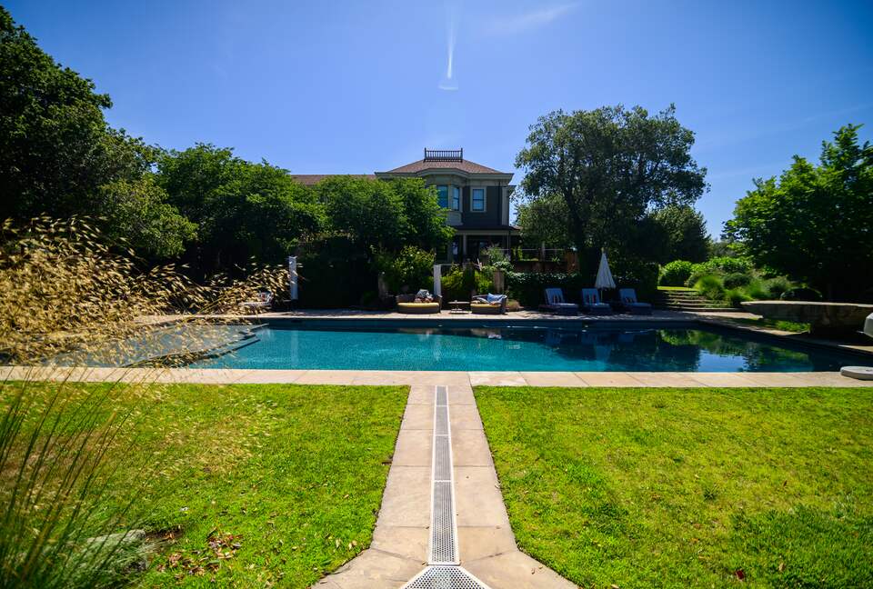 Grand Sonoma Vista Estate - Sonoma, California