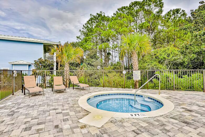 Newly Built Luxury Retreat with High Ceilings & Gulf Breeze Views - Santa Rosa Beach, Florida