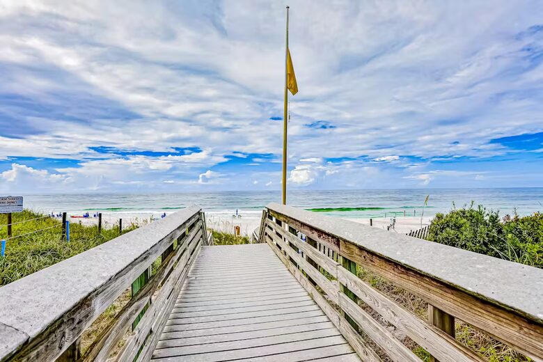 Newly Built Luxury Retreat with High Ceilings & Gulf Breeze Views - Santa Rosa Beach, Florida