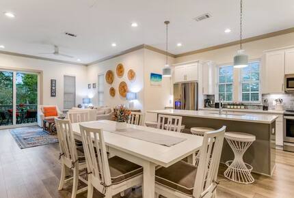 Newly Built Luxury Retreat with High Ceilings & Gulf Breeze Views - Santa Rosa Beach, Florida