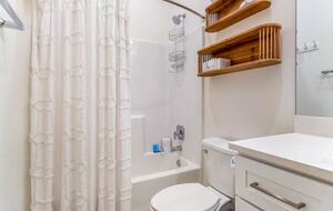 Newly Built Luxury Retreat with High Ceilings & Gulf Breeze Views - Santa Rosa Beach, Florida