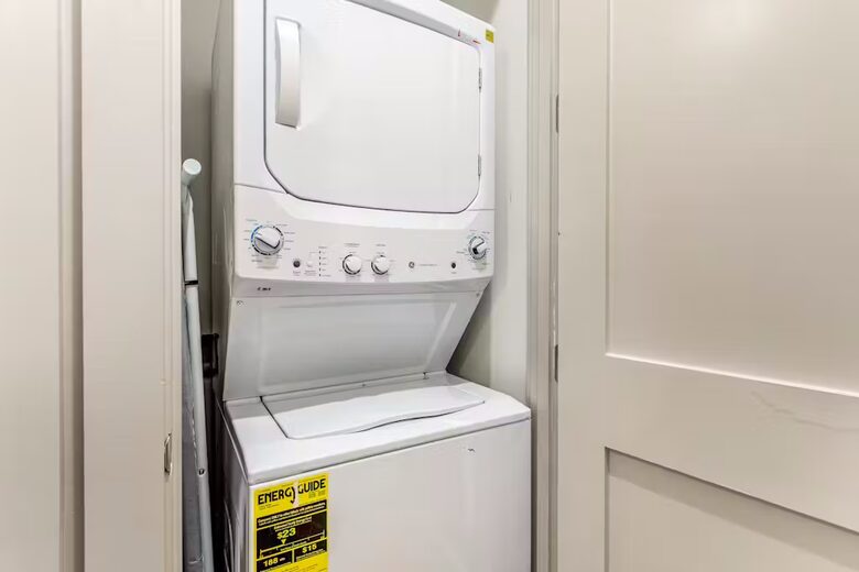 Newly Built Luxury Retreat with High Ceilings & Gulf Breeze Views - Santa Rosa Beach, Florida