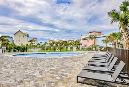 Newly Built Luxury Retreat with High Ceilings & Gulf Breeze Views - Santa Rosa Beach, Florida