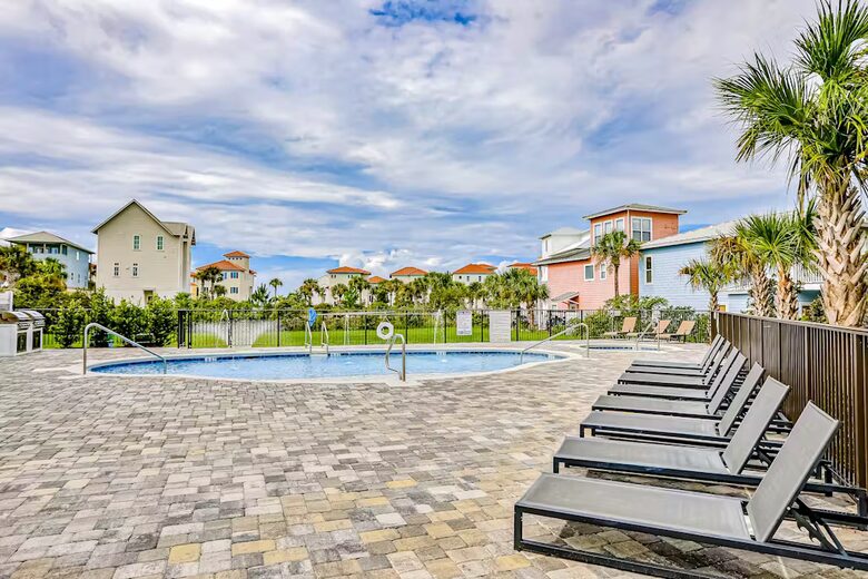 Newly Built Luxury Retreat with High Ceilings & Gulf Breeze Views - Santa Rosa Beach, Florida