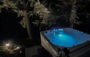 Friends Lake Estate | A Luxurious Adirondack Waterfront Retreat - Chestertown, New York