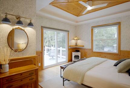 Friends Lake Estate | A Luxurious Adirondack Waterfront Retreat - Chestertown, New York