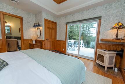 Friends Lake Estate | A Luxurious Adirondack Waterfront Retreat - Chestertown, New York