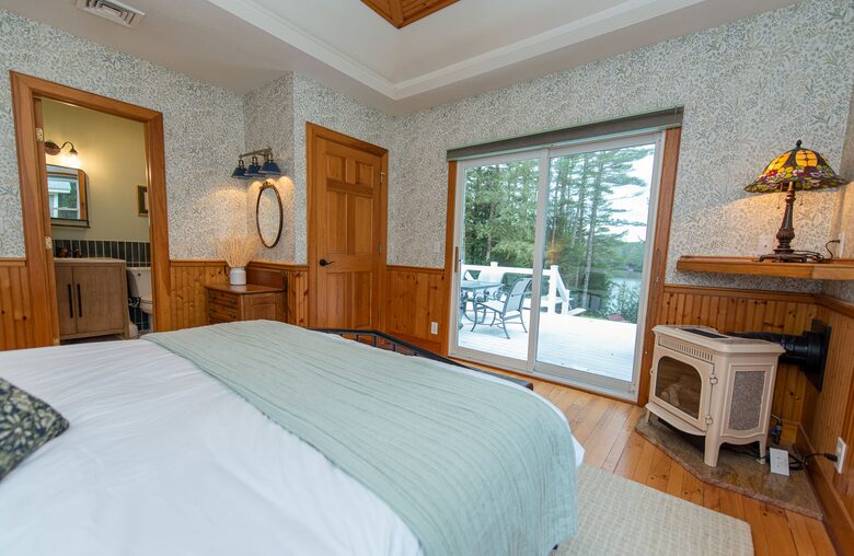 Friends Lake Estate | A Luxurious Adirondack Waterfront Retreat - Chestertown, New York