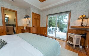 Friends Lake Estate | A Luxurious Adirondack Waterfront Retreat - Chestertown, New York