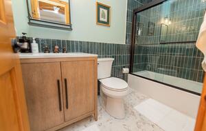 Friends Lake Estate | A Luxurious Adirondack Waterfront Retreat - Chestertown, New York