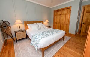 Friends Lake Estate | A Luxurious Adirondack Waterfront Retreat - Chestertown, New York