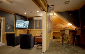 Friends Lake Estate | A Luxurious Adirondack Waterfront Retreat - Chestertown, New York