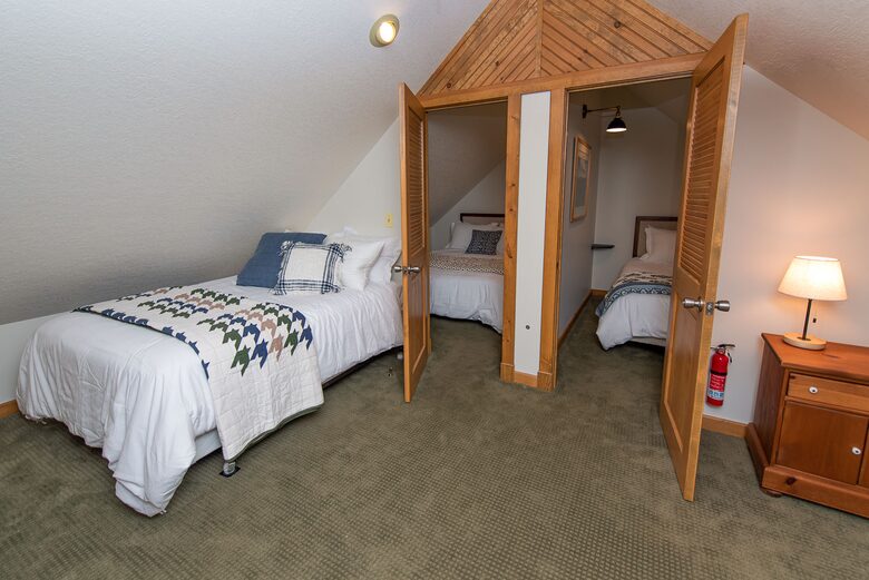 Friends Lake Estate | A Luxurious Adirondack Waterfront Retreat - Chestertown, New York