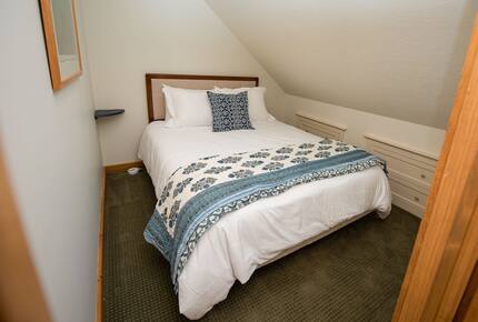 Friends Lake Estate | A Luxurious Adirondack Waterfront Retreat - Chestertown, New York