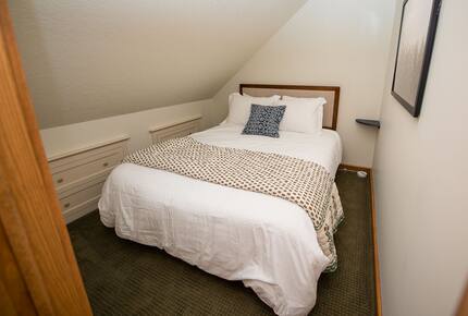 Friends Lake Estate | A Luxurious Adirondack Waterfront Retreat - Chestertown, New York