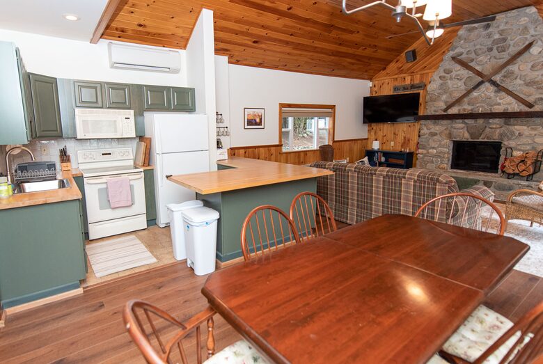 Friends Lake Estate | A Luxurious Adirondack Waterfront Retreat - Chestertown, New York