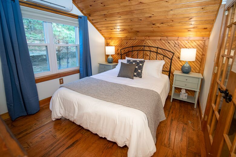 Friends Lake Estate | A Luxurious Adirondack Waterfront Retreat - Chestertown, New York