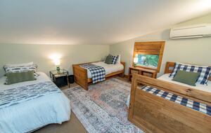 Friends Lake Estate | A Luxurious Adirondack Waterfront Retreat - Chestertown, New York