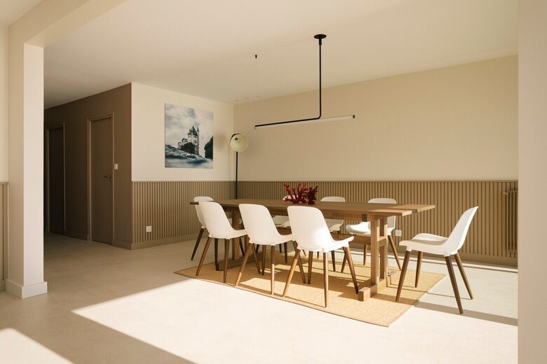 Refined Oceanfront Apartment Above Côte des Basques - Biarritz, France