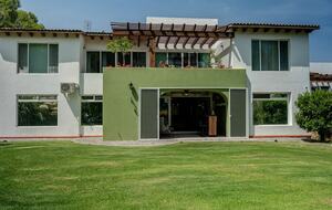 Tranquil Golfside Villa in Balvanera Polo Country Club Country Club - Corregidora, Mexico