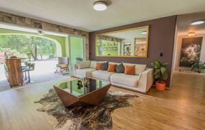 Tranquil Golfside Villa in Balvanera Polo Country Club Country Club - Corregidora, Mexico