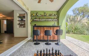 Tranquil Golfside Villa in Balvanera Polo Country Club Country Club - Corregidora, Mexico