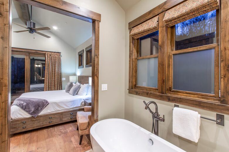 Old Town Park City Mountain Estate Steps from Main Street & Ski Lifts - Park City, Utah