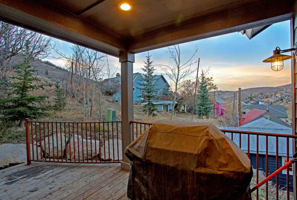 Old Town Park City Mountain Estate Steps from Main Street & Ski Lifts - Park City, Utah