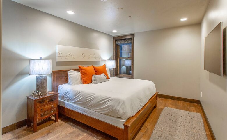 Old Town Park City Mountain Estate Steps from Main Street & Ski Lifts - Park City, Utah