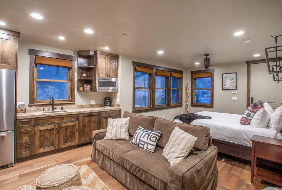 Old Town Park City Mountain Estate Steps from Main Street & Ski Lifts - Park City, Utah