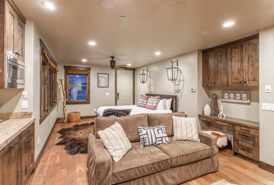 Old Town Park City Mountain Estate Steps from Main Street & Ski Lifts - Park City, Utah