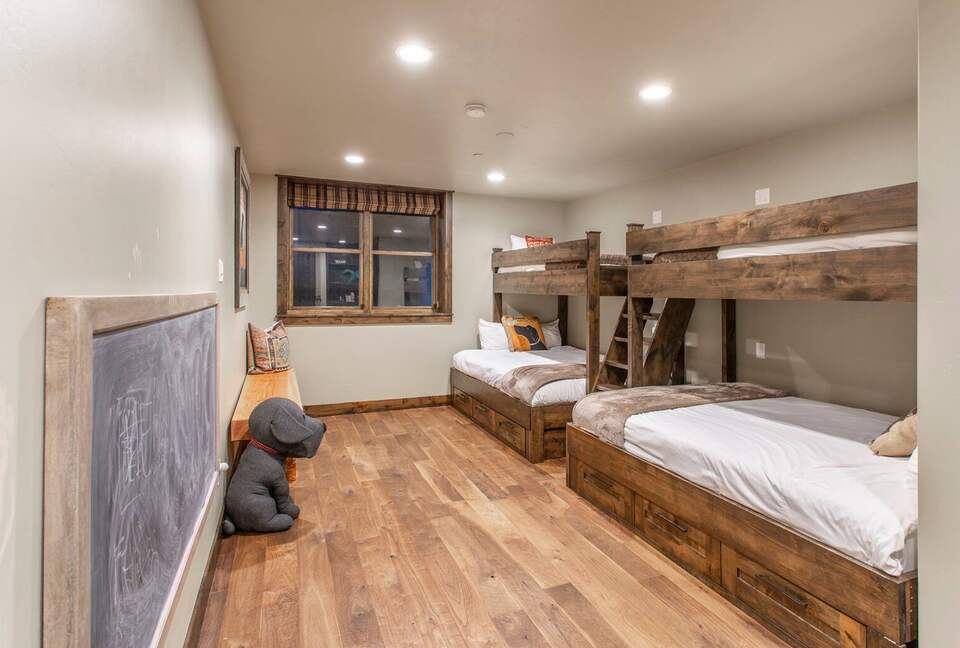 Old Town Park City Mountain Estate Steps from Main Street & Ski Lifts - Park City, Utah