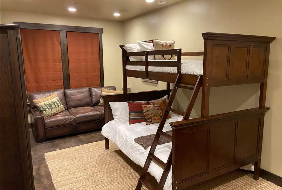 Old Town Park City Mountain Estate Steps from Main Street & Ski Lifts - Park City, Utah