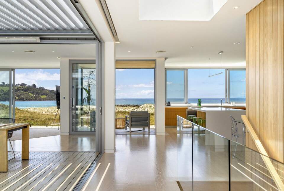 Omaha Waterfront Haven with Pool and Ocean Views - Omaha, New Zealand