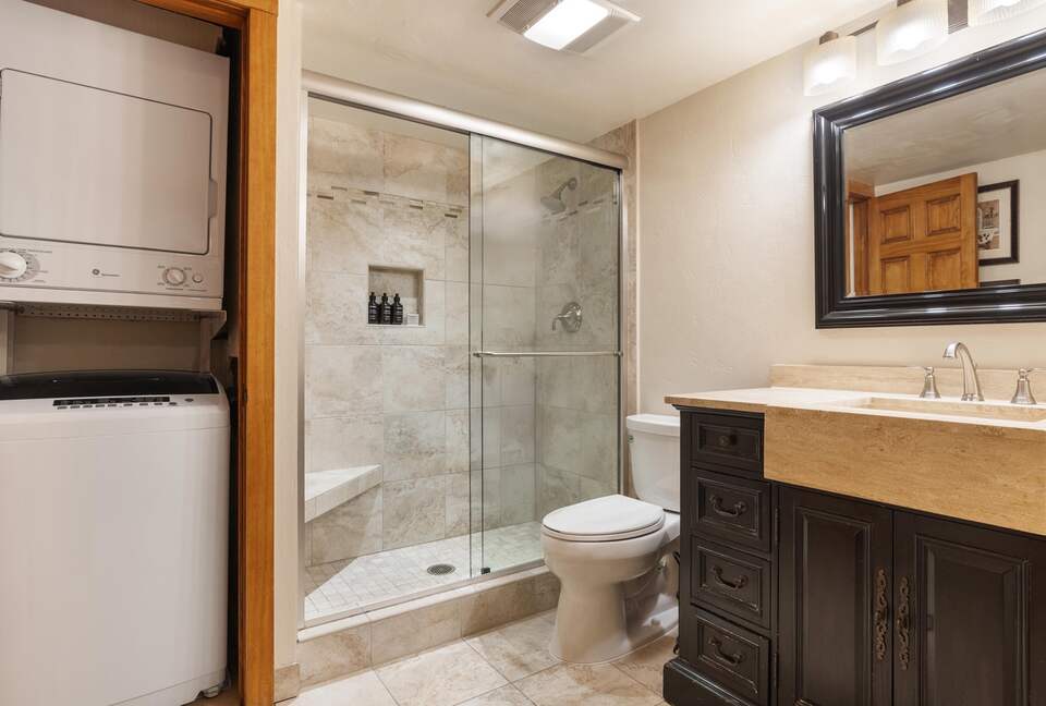 Ski-In/Ski-Out Snowmass Condo with Fireplace & Mountain Views - Snowmass Village, Colorado