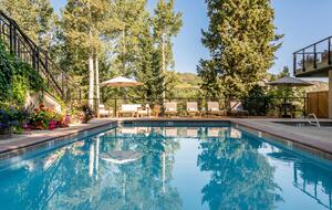 Ski-In/Ski-Out Snowmass Condo with Fireplace & Mountain Views - Snowmass Village, Colorado