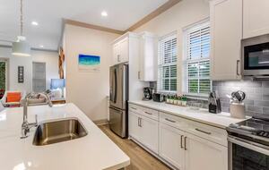 Newly Built Luxury Retreat with High Ceilings & Gulf Breeze Views - Santa Rosa Beach, Florida