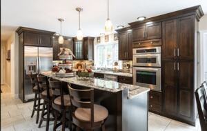 Stylish Family Home near Manchester with Bar & Jacuzzi - Hooksett, New Hampshire