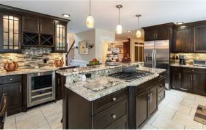 Stylish Family Home near Manchester with Bar & Jacuzzi - Hooksett, New Hampshire