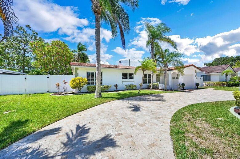 Sprawling Deerfield Beach Oasis with Heated Pool & Tiki Lounge - Deerfield Beach, Florida