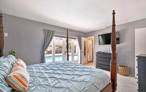 Sprawling Deerfield Beach Oasis with Heated Pool & Tiki Lounge - Deerfield Beach, Florida