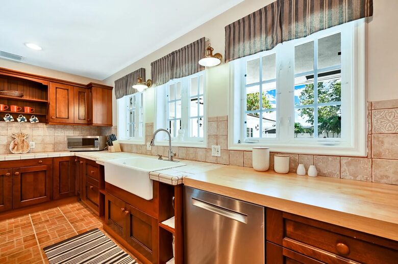 Sprawling Deerfield Beach Oasis with Heated Pool & Tiki Lounge - Deerfield Beach, Florida