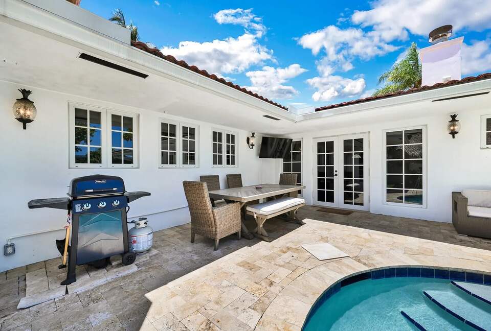 Sprawling Deerfield Beach Oasis with Heated Pool & Tiki Lounge - Deerfield Beach, Florida