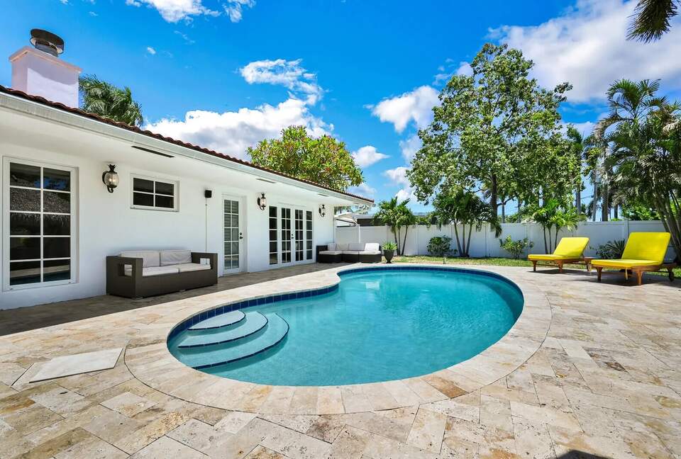 Sprawling Deerfield Beach Oasis with Heated Pool & Tiki Lounge - Deerfield Beach, Florida