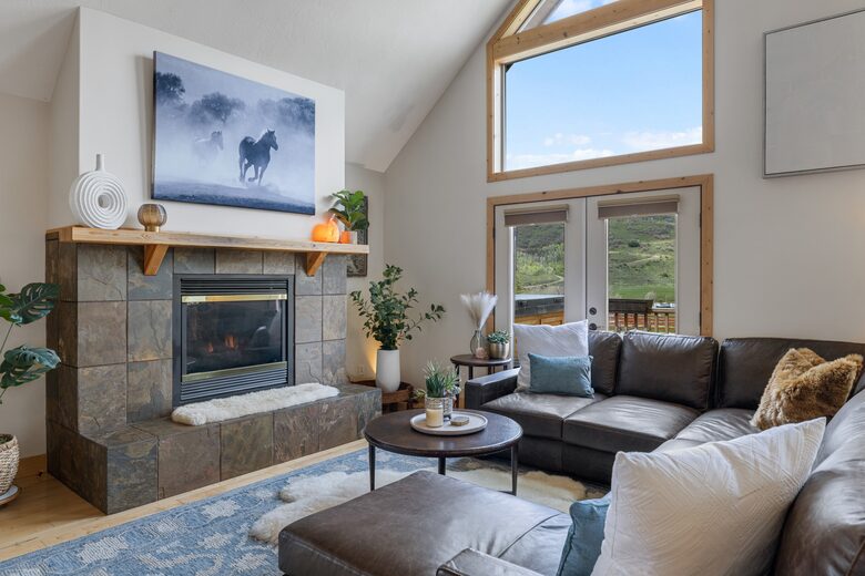 Modern Mountain Getaway near Park City with Sweeping Views - Oakley, Utah