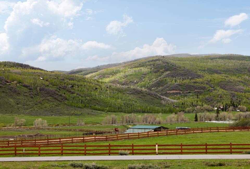 Modern Mountain Getaway near Park City with Sweeping Views - Oakley, Utah