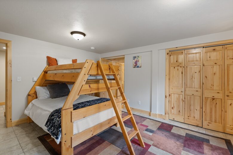 Modern Mountain Getaway near Park City with Sweeping Views - Oakley, Utah