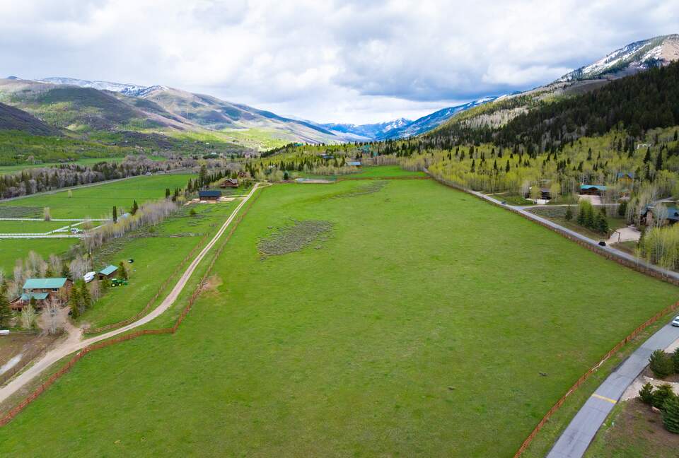 Modern Mountain Getaway near Park City with Sweeping Views - Oakley, Utah