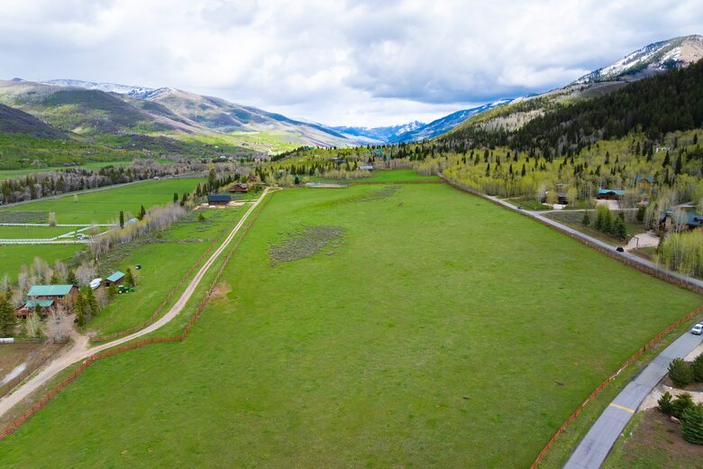 Modern Mountain Getaway near Park City with Sweeping Views - Oakley, Utah