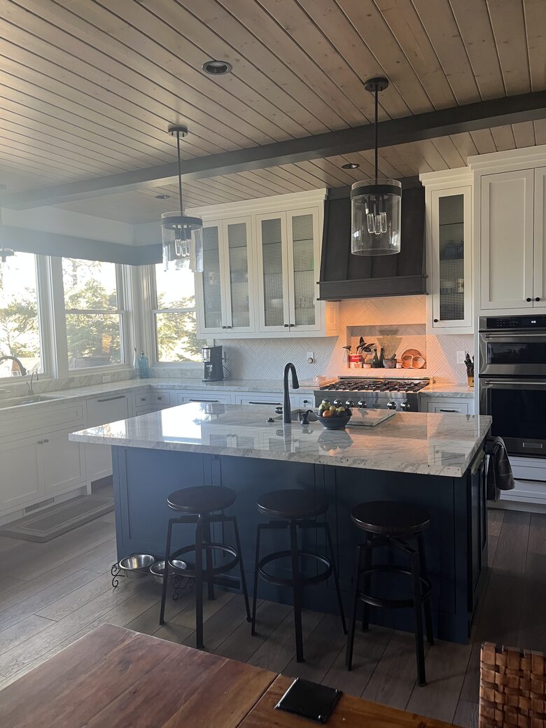 Grand View Lodge at Arrowhead - Lake Arrowhead, California